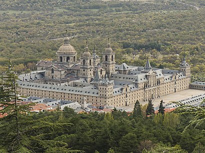 Com arribar a Real Monasterio De San Lorenzo De El Escorial amb transport públic - Sobre el lloc