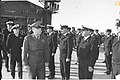 הרמטכ"ל יצחק רבין סוקר את בוגרי מחזור י"ד חובלים המסיימים בטקס שנערך בנמל חיפה, 27 בינואר 1967.