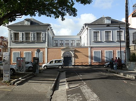 Externat Saint-Joseph-de-Cluny - Vue générale.JPG