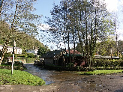 How to get to Parkmill with public transport- About the place