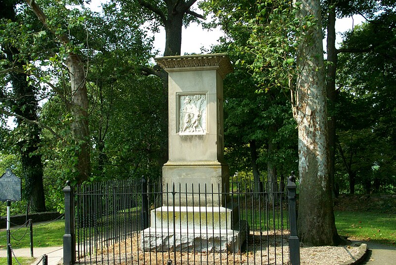 File:Frankfort Cemetery.JPG
