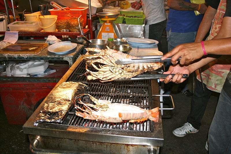 File:Fresh lobster for dinner? (8288886720) (2).jpg