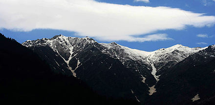 Fresh snow as seen on the way to Segli Fresh snow I IMG 3183.jpg