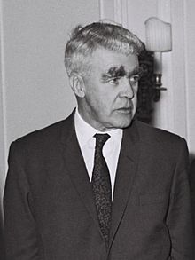 George Woodcock 1965-03-30 (بریده شده) .jpg