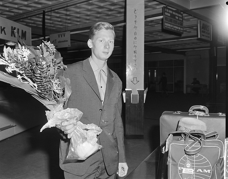 File:Georges Dubois wint eerste prijs op de Internationale school te Luxemburg, Bestanddeelnr 915-4479.jpg