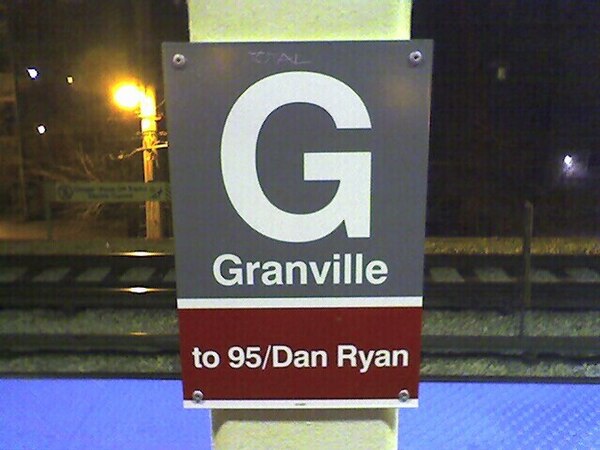 Station sign on the 95th/Dan Ryan-bound side