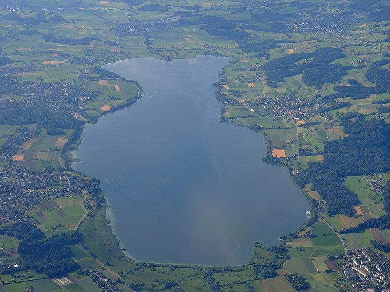 File:GreifenseeInKantonZurichFromNorth (cropped).jpg