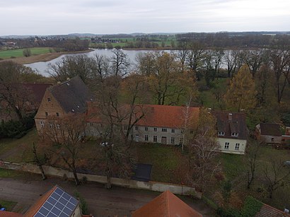 So kommt man zu Gutshaus Bagow mit den Öffentlichen - Mehr zum Ort Hier