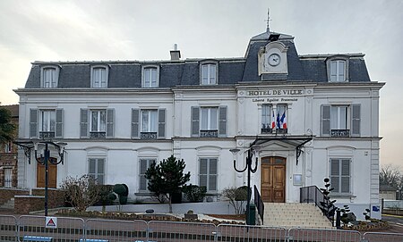 Hôtel ville Vaujours 4