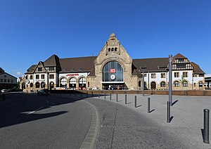 Worms Hauptbahnhof: Bezeichnung, Geschichte, Infrastruktur