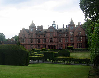 <span class="mw-page-title-main">Hewell Grange</span> Grade I listed house in Worcestershire, United Kingdom