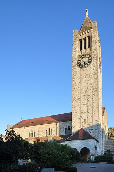 File:Hottingen - Katholische Kirche St. Antonius - Minverastrasse 2011-08-20 19-21-30 ShiftN.jpg