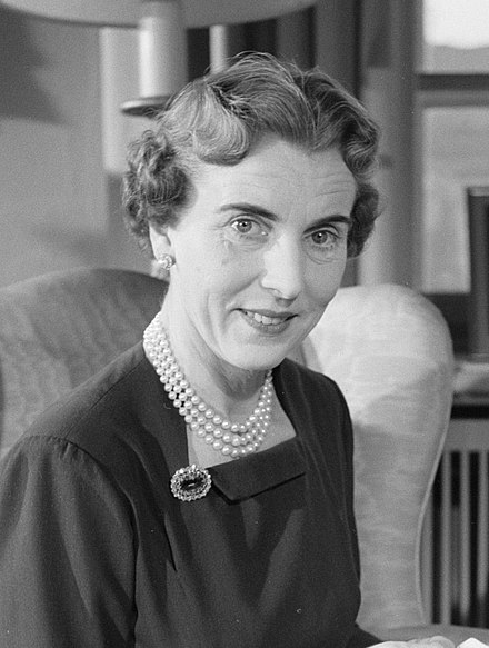 Ingrid of Sweden and Denmark 1954.jpg