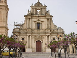 Ispica Eglise du Annunziata.JPG