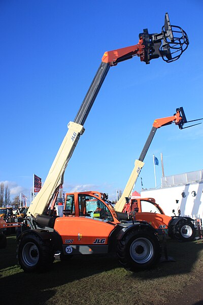 File:JLG 307 telescopic handler - 4559.jpg