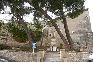 Jardin de Notre Dame de Grâce près de Rochefort-du-Gard.JPG