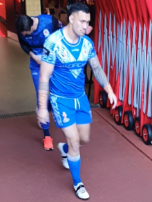 Su'a walking out to warm-up for Samoa at the 2021 RLWC in 2022 Jaydn Su'a.png