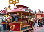 Jolly Trolley (Disneyland).jpg
