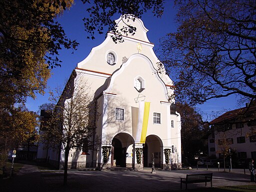 Kirchplatz Hausham