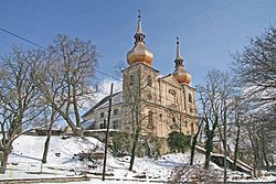 Farní kostel Nejsvětější Trojice ve Zbyslavi.