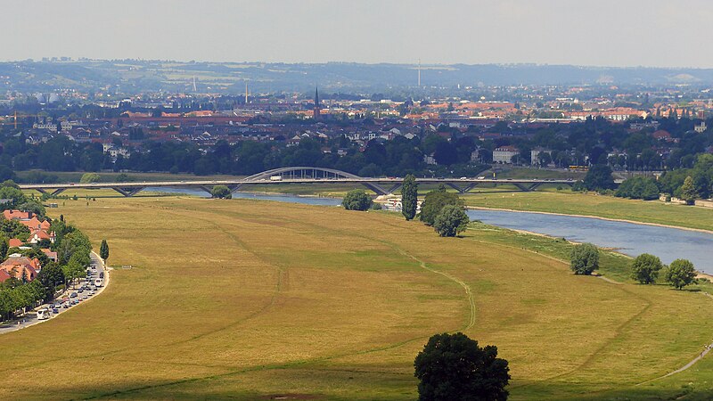 File:LSG Elbwiesen Dresden 09.JPG