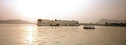 Lake palace1.jpg