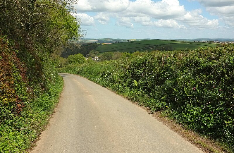 File:Lane to Langridgeford - geograph.org.uk - 6146484.jpg