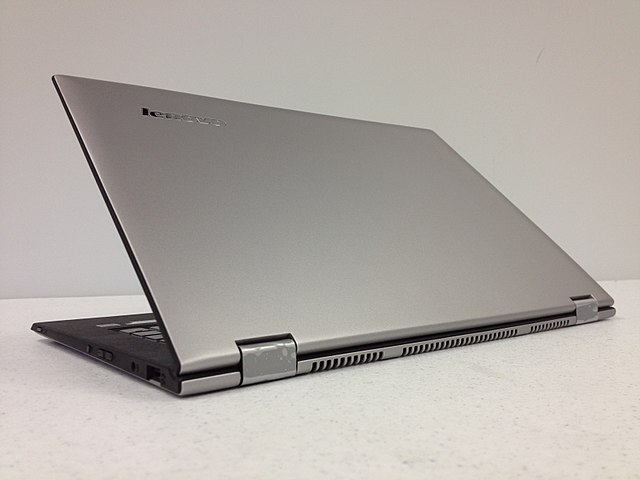 https://upload.wikimedia.org/wikipedia/commons/thumb/4/48/Lenovo_Yoga_2_Pro_%28Silver_Gray%29.jpg/640px-Lenovo_Yoga_2_Pro_%28Silver_Gray%29.jpg