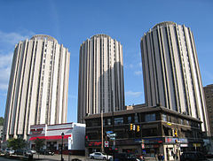 https://upload.wikimedia.org/wikipedia/commons/thumb/4/48/Litchfield_Towers_Daderot_cp.jpg/240px-Litchfield_Towers_Daderot_cp.jpg