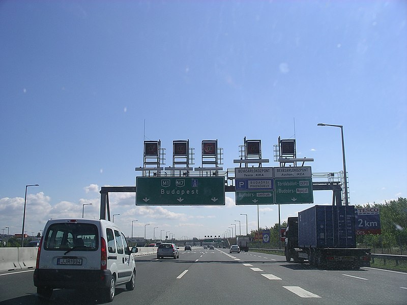 File:M7 Near Budapest.JPG