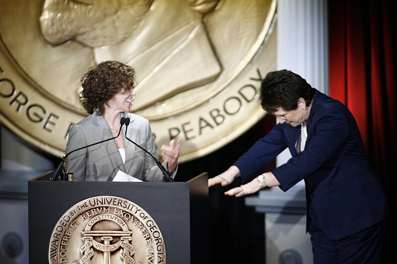 File:Margaret Grossi and Billie Jean King, June 2007 (3).jpg