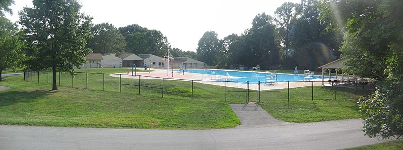 File:Marsh Creek State Park pool.jpg