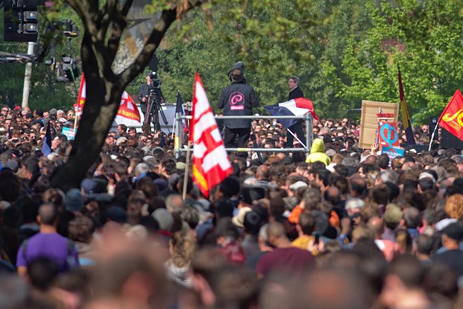 Français : Meeting politique de Jean-Luc Mélenchon à la prairie des Filtres de Toulouse, le 16 avril 2017. English: Political meeting of Jean-Luc Mélenchon in Toulouse, on 16 April 2017.