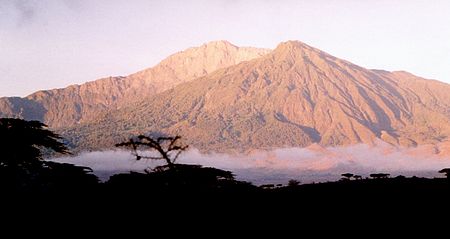 Núi_Meru_(Tanzania)