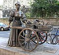 Statue of Molly Malone on Grafton Street, Dublin, Ireland.