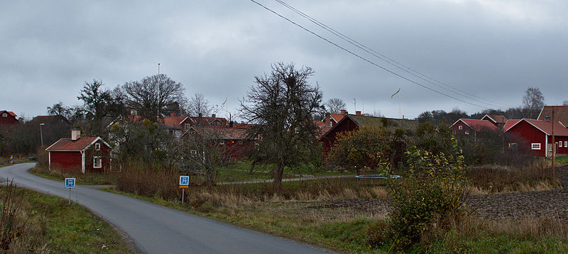 File:Mora, Eskilstuna0001.jpg