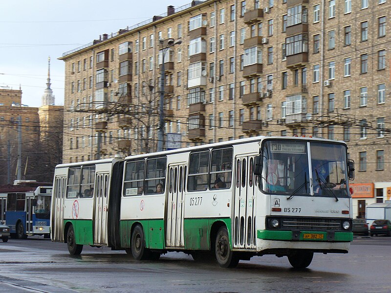 File:Moscow bus 05277 2006-03 1143388436 60-letiya SSSR Square Ikarus 280.JPG