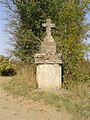 Croix dite de Maldinier, située près de Cabannes, sur l'ancienne voie romaine.