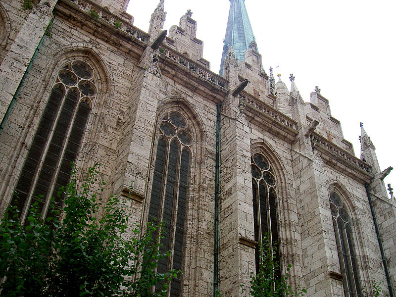 File:Muehlhausen Marienkirche1.jpg