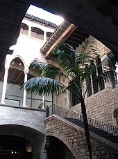 Museu Picasso is located in the gothic palaces of Montcada street in Barcelona. (Source: Wikimedia)