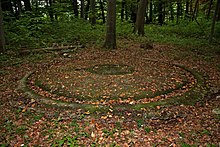 Reste der Startrampen für die Natter im Hasenholz-Wald