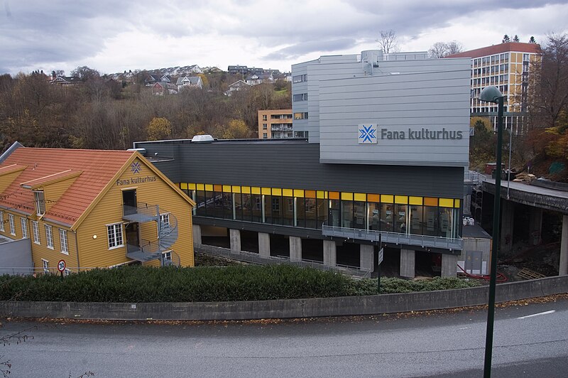 File:NesttunKultursenter1.jpg