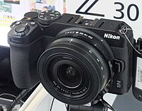 Nikon Z 30 egy NIKKOR Z DX 16-50mm f/3.5-6.3 VR objektívvel