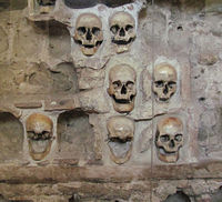 Nis skull tower.jpg