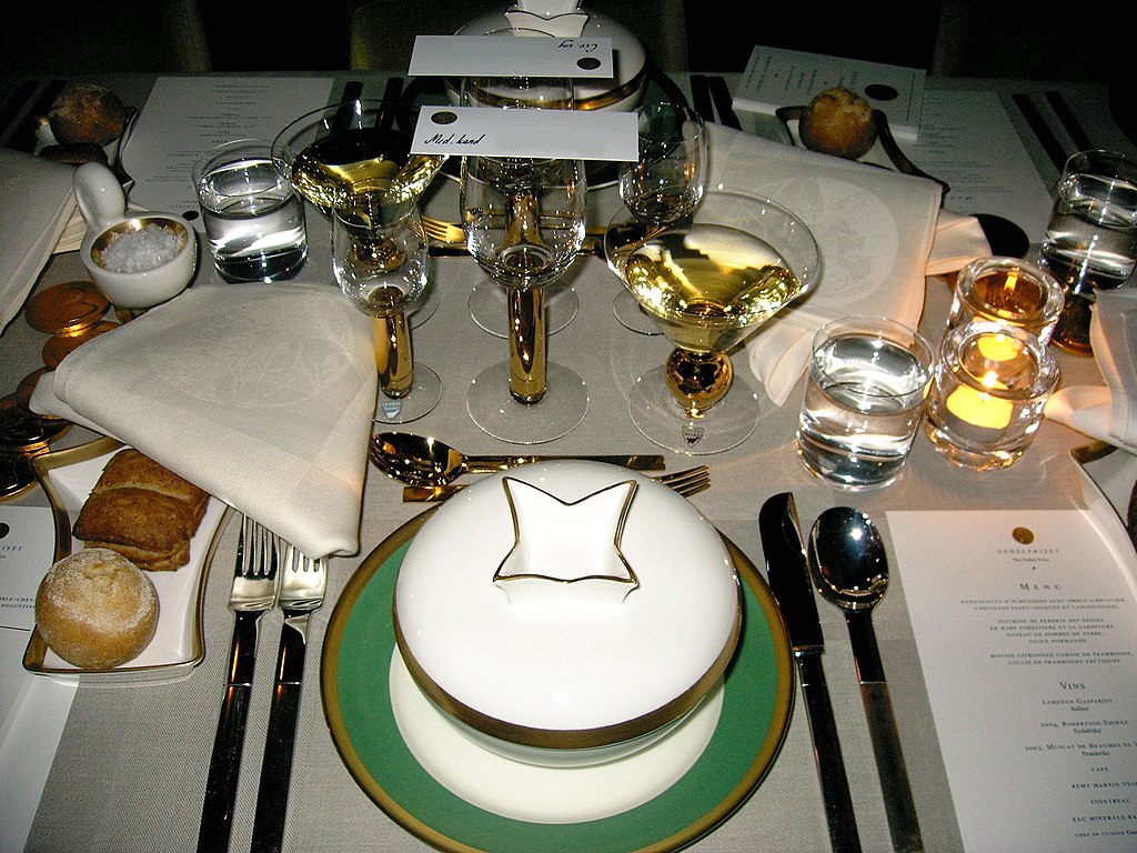  Nobel-banquet-table 