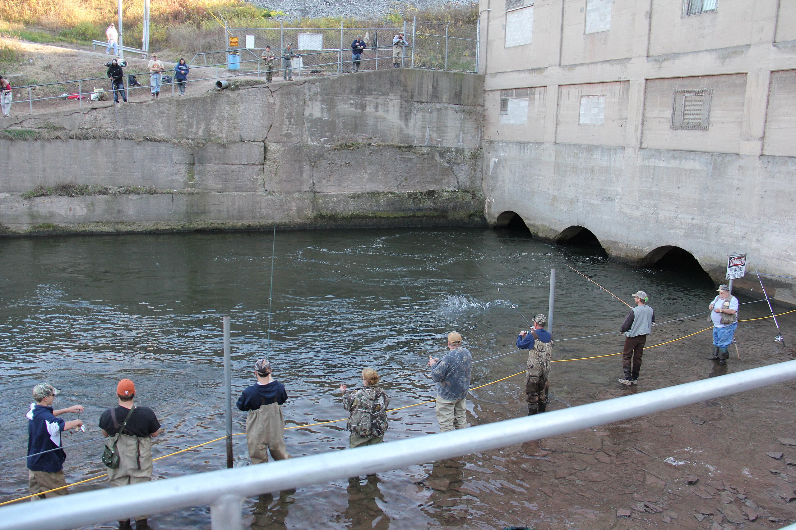 File:Oak Orchard Fishing - panoramio (2).jpg - Wikimedia Commons