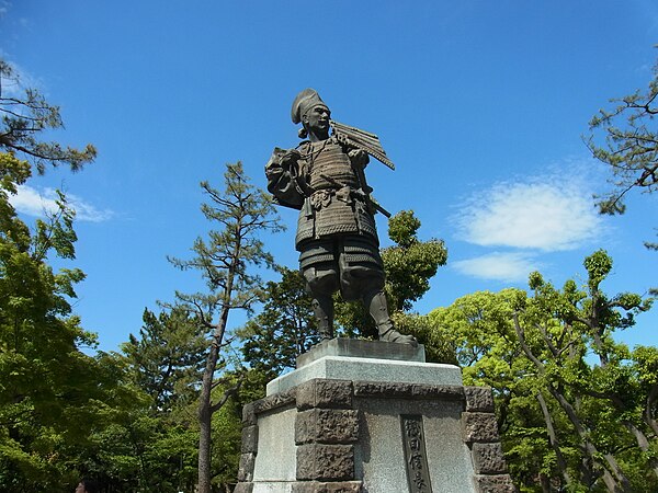 Statue of Oda Nobunaga at Kiyosu Castle