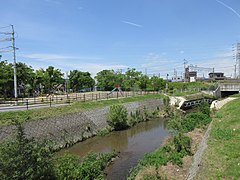 城南公園と占部川