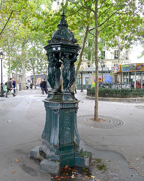 File:P1040863 Paris XVIII place des Abbesses fontaine Wallace rwk.JPG