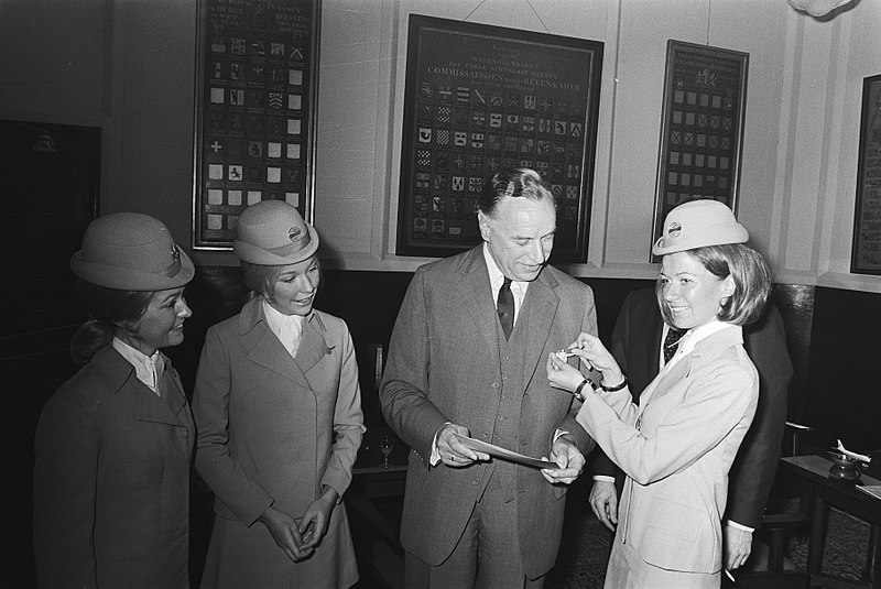 File:Pan Am stewardessen als ambassadrices in Amsterdam, Bestanddeelnr 924-0364.jpg